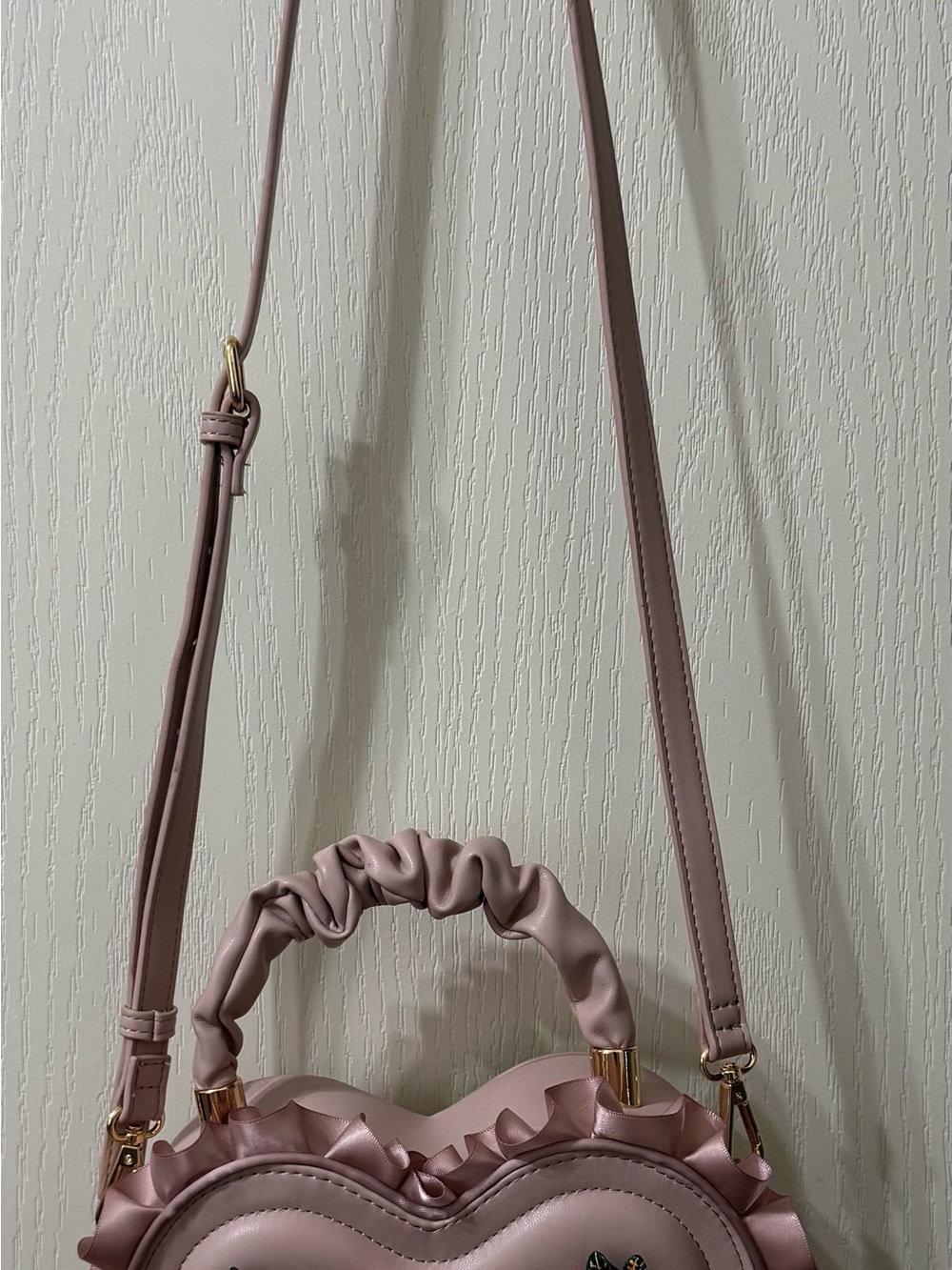 Rare Aldo mauve shaped heart coquette ruffle trim rose purse crossbody bag - Ltd - Picture 4 of 12